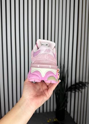 Стильные женские кроссовки new balance 9060 pink overdye 5