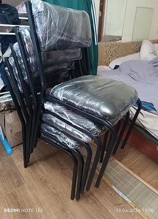 Продам офисные стулья разные