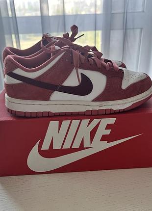 Nike dunk low
