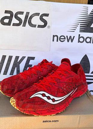 Кросівки saucony endorphin racer для тренувань бігові марафонки