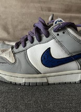 Кросівки nike сірі з білим та синім