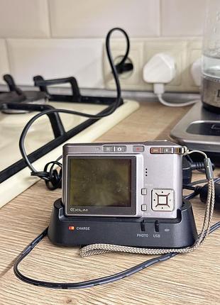 Фотоапарат casio exilim ex-s500 silver б/у — ціна 3300 грн у