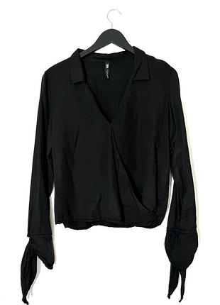 Чорна блуза з коміром zara