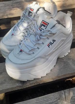 Оригінальні білі кросівки fila disruptor ii premium (розмір 39.5 / 25.5 см)