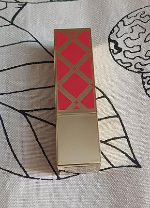 Губна помада estee lauder 520 carnal