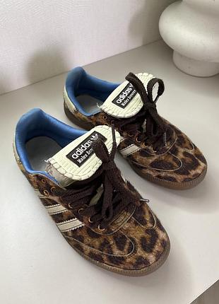 Кросівки adidas