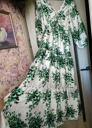 Шикарное платье 👗 дорого богато можно на фотосессию зелень цветы розы