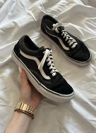 Легендарні кеди vans