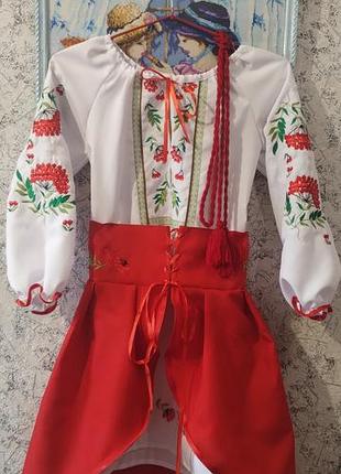 Вишиванка для дівчинки, біла з червоною вишивкою