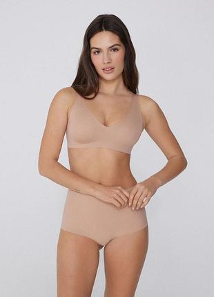 Женский бесшовный бюстгалтер из микрофибры tezenis
