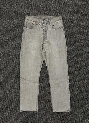 Серые джинсы levi’s классического кроя