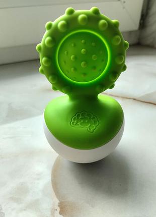Прорезыватель-неваляшка dimpl wobl  fat brain 3
