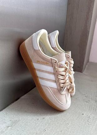 Женские бежевые кроссовки adidas spezial beige white gum х адидас 36