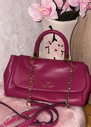 Сумочка nine west рожева малинова з ручкою і ланцюжком