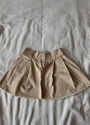 Стильна та зручна спідниця від h&m.