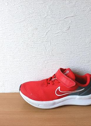 Класні кросівки nike 30 р. устілка 19,5 см.