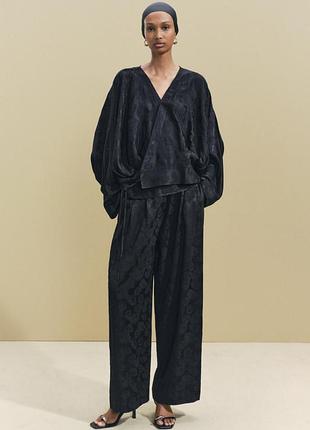 Жакардовий костюм з кімоно і брюками zara