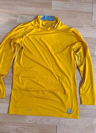 Желтый лонгслив nike pro combat 3