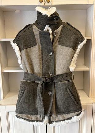 Лімітована жилетка zara, xs, дуже тепла, у стилі мілітарі