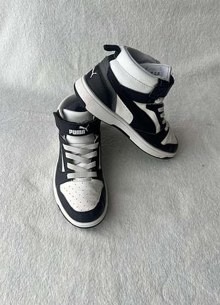 Кроссовки хайтопы  фирмы puma 34 размер по стельке 22 см