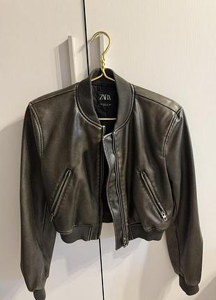 Бомбер zara