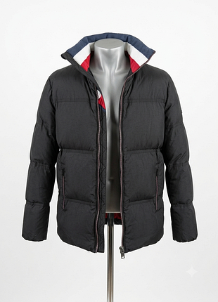 Пуховик мужской размер s(m) tommy jeans