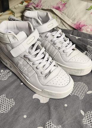 Кроссовки adidas осень -зима,26,5 см