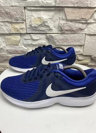 Оригінальні кросівки nike revolution 4 eu