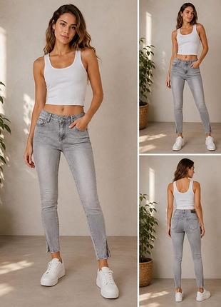 Стильные женские джинсы esprit denim в красивом светло-сером оттенке денима.