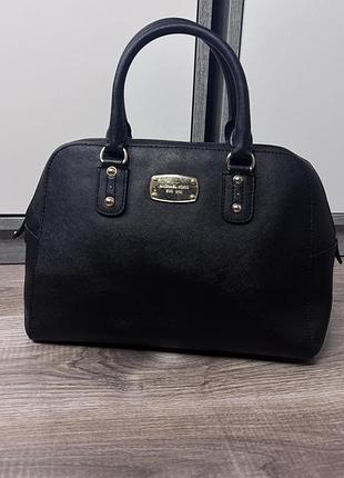 Чорна шкіряна сумка-саквояж michael kors з саф'янової шкіри