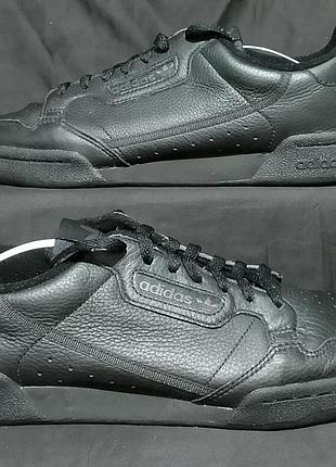 Adidas continental