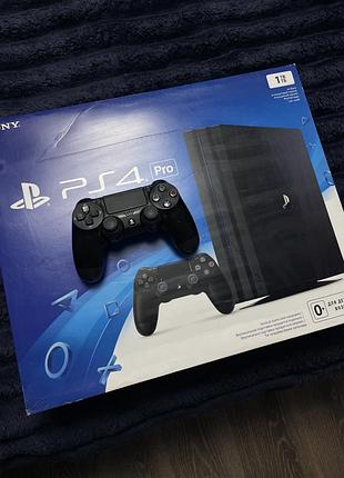 Приставка ps4 pro 1тб sony playstation оригінальний комплект