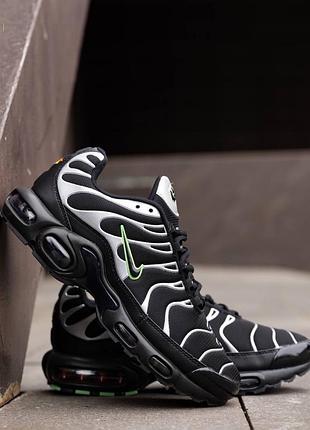 Кроссовки nike air max plus tn black silver green nd
