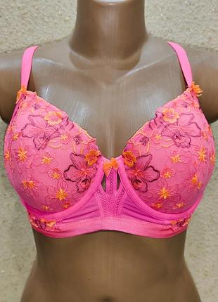 Красивый бюстгальтер uк40с eur90с