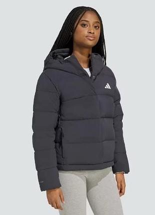 Класний зимовий пуховик adidas розмір xl