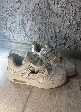 Кроссовки nike air jordan 4 retro white