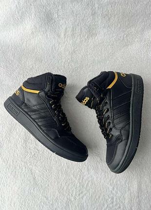 Кросівки хайтопи фірми adidas 35 розміру по устілці 22,5 см.