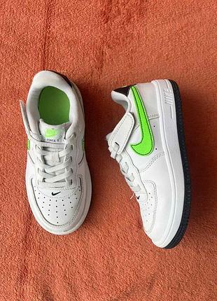 Кросівки фірми nike 29,5 розмір за устілкою 19,5 см