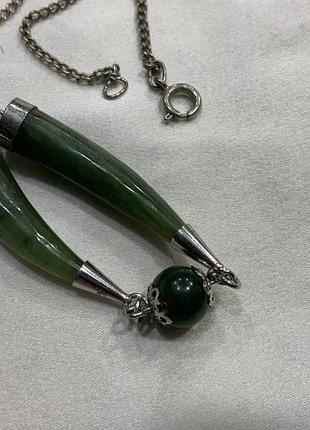 ✨⚜️ 💚 винтажное колье с зеленым нефритом клыка / mid-century 📜⚜️✨