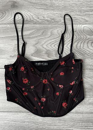 Кроп топ stradivarius