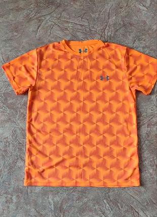 Спортивна футболка under armour