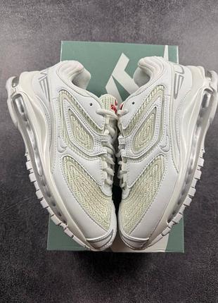 Nike air max 98* supreme