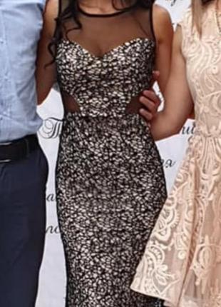 Вечернее платье