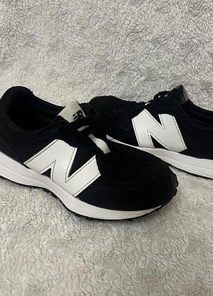 Стильні кросівки new balance
