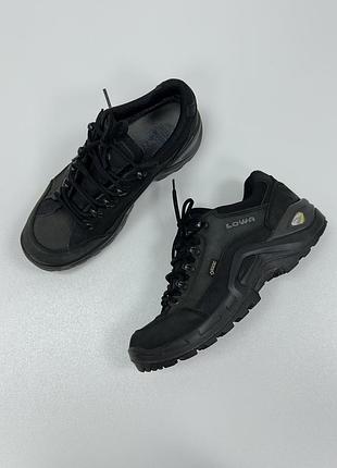 Шкіряні водонепроникні кросівки lowa renegade ii gtx low leather gore-tex shoes black