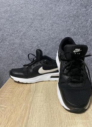 Жіночі кросівки nike