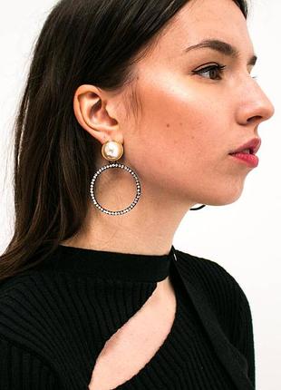Эффектные серьги в стиле chanel, от zara (редкая находка!) ✨