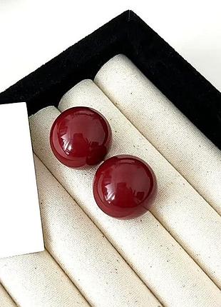 Сережки женские на каждый день вишневые гвоздики 0.8см