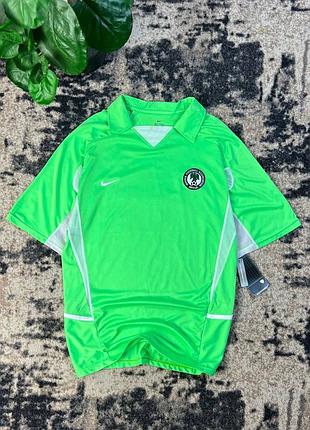 Футбольна футболка з етикетками nike nigeria
