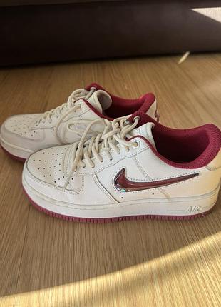 Продам кроссовки nike